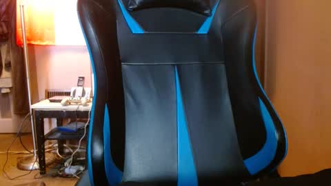 cosmicjones88 online show from 12/25/24, 02:13