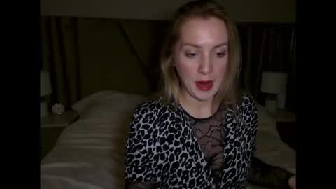 cosmo_blondiee online show from 10/06/25, 06:05