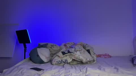 Lina online show from 12/18/25, 12:44