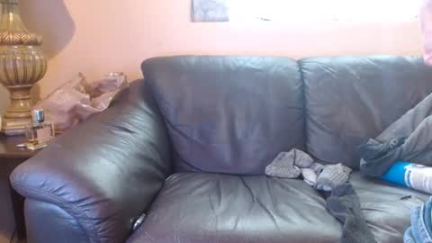 Snapshot of couplaloverz chatting on 03/08/25, 05:33 Tony online show from 03/08/25, 05:33