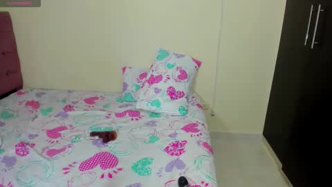 couple_megan_and_jhon2 online show from 11/19/25, 11:05