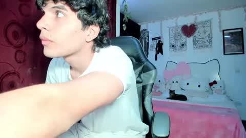 MIA LIZ AND SAM online show from 04/07/26, 01:50