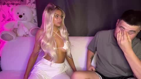 Emily  Ryan online show from 10/16/25, 08:21