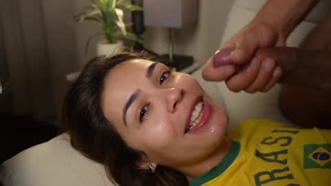 Snapshot of couplemylove chatting on 10/26/25, 04:40 Momo and Nico - - 20 OFF online show from 10/26/25, 04:40