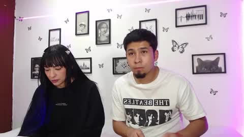 Snapshot of coupsextop chatting on 02/23/25, 07:55 Juli and Liam online show from 02/23/25, 07:55