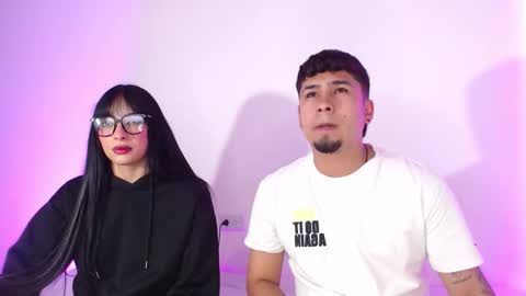 Snapshot of coupsextop chatting on 11/15/25, 04:43 Juli and Liam online show from 11/15/25, 04:43