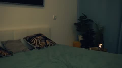 Yui online show from 02/02/25, 01:19