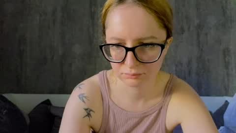 My name is Emma  - HELP COLLECT TOKENS FOR THE OPERATION FOR MY DAUGHTER online show from 05/01/26, 01:16