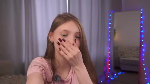 Snapshot of cozy_as_home chatting on 03/03/26, 08:20 Lina online show from 03/03/26, 08:20