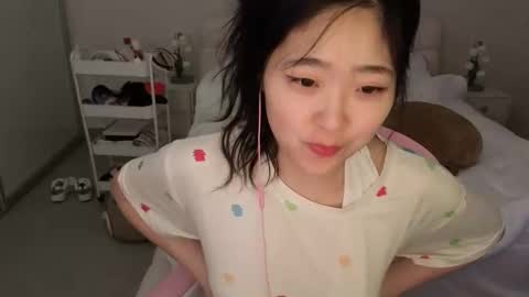 cozykorean online show from 05/18/26, 01:24