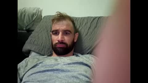 cozzyfella97 online show from 09/30/25, 08:36