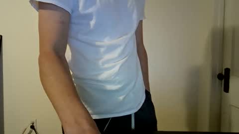 Snapshot of crafty333 chatting on 10/30/25, 06:52 crafty333 online show from 10/30/25, 06:52