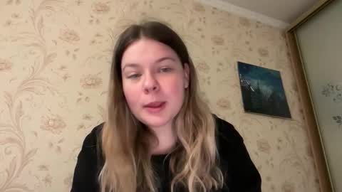 Elise online show from 10/16/25, 02:07