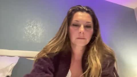 Snapshot of craveusxo chatting on 02/15/26, 07:38 CraveUsXo online show from 02/15/26, 07:38