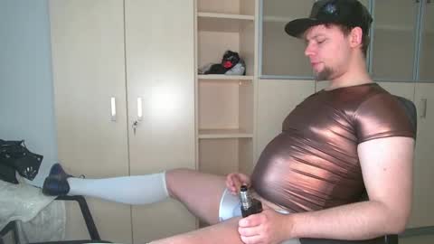 Snapshot of cravingboy chatting on 02/09/25, 09:58 robin online show from 02/09/25, 09:58