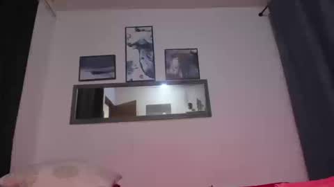 Snapshot of crazy_addixtion chatting on 09/11/25, 01:22 SOFIA . I dont have any social networks except INSTAGRAM SNAPCHAT and ONLYFANS Everything else is fake dont believe it online show from 09/11/25, 01:22