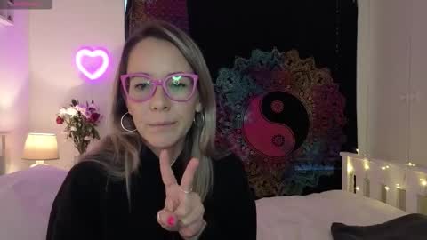 Stacy 2pm to 6pm mon-fri 3 CAT online show from 11/27/25, 05:26