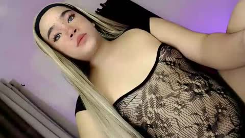 Hot Ayisha online show from 03/15/26, 07:42