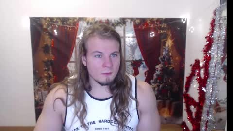 crazyangel8 online show from 12/31/24, 10:34