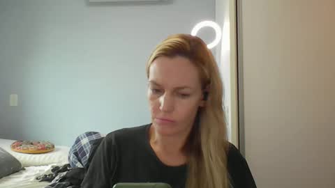 Anny online show from 04/09/26, 10:53