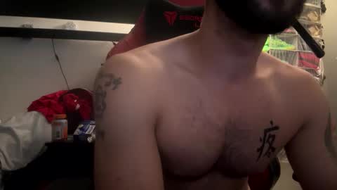 Snapshot of crazydill28 chatting on 09/22/25, 11:29 crazydill28 online show from 09/22/25, 11:29