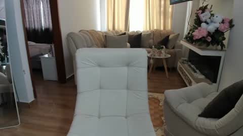 LAURA online show from 02/18/26, 03:30