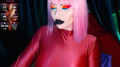 Snapshot of crazypinkyball chatting on 02/12/25, 02:21 Roxy online show from 02/12/25, 02:21