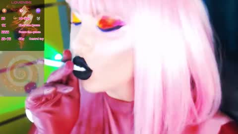 Snapshot of crazypinkyball chatting on 09/25/25, 02:54 Roxy online show from 09/25/25, 02:54