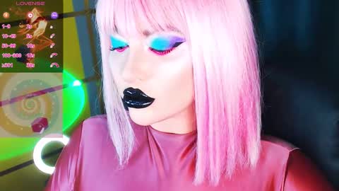 Snapshot of crazypinkyball chatting on 09/26/25, 02:54 Roxy online show from 09/26/25, 02:54