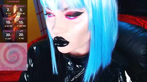 Roxy online show from 03/19/26, 02:43