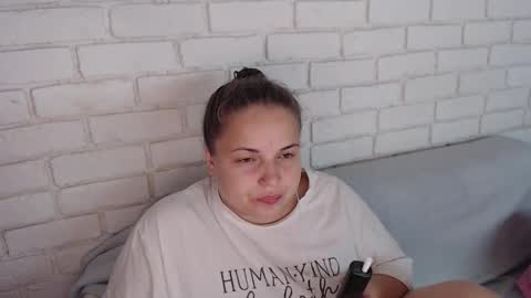 Crazyy Girl  online show from 09/22/25, 01:46