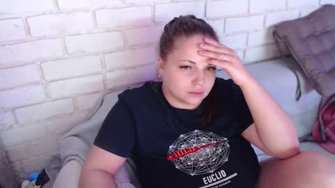 Crazyy Girl  online show from 02/12/26, 05:41