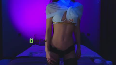 Snapshot of crazzy_cherry chatting on 11/10/25, 05:56 crazzy cherry online show from 11/10/25, 05:56