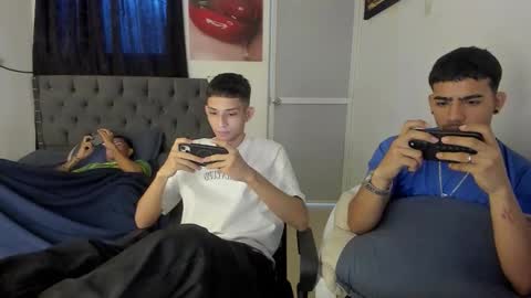 crazzy_master1 online show from 04/07/26, 09:37