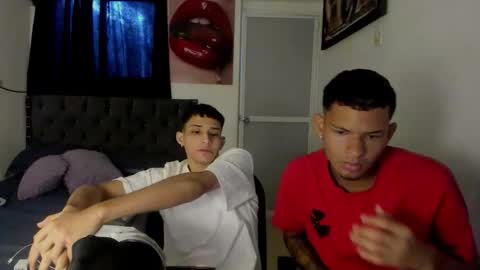 crazzy_master1 online show from 04/10/26, 07:51