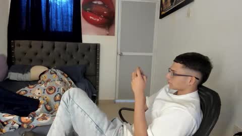 crazzy_master1 online show from 04/14/26, 07:42