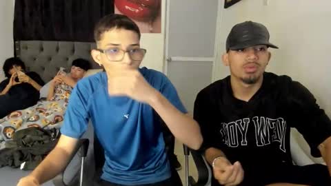 crazzy_master1 online show from 04/15/26, 07:48