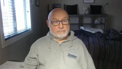 Creamormilk online show from 12/15/25, 12:53