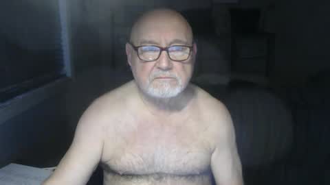 Creamormilk online show from 01/09/26, 09:45