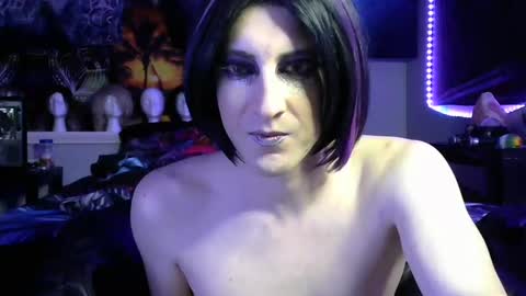 Sylvia online show from 01/10/25, 04:12