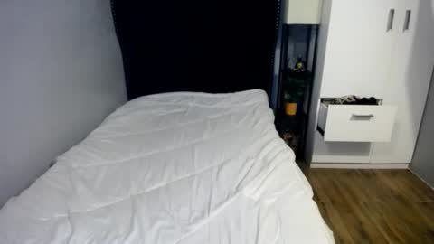 Joana  online show from 11/04/25, 01:27