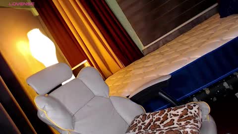 Celine online show from 02/04/26, 01:28