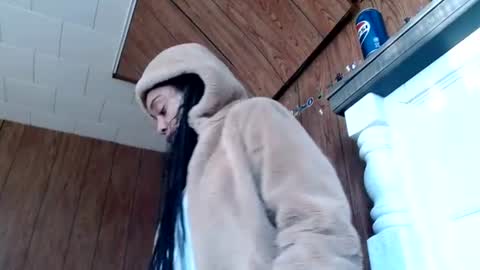 CreamyExotica online show from 01/16/25, 05:33