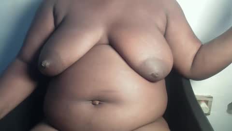 Snapshot of creamyposh1 chatting on 01/06/26, 05:49 creamyposh1 online show from 01/06/26, 05:49