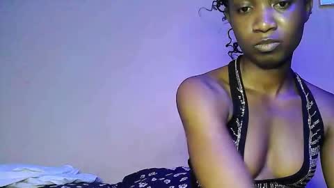 creamyxsugar online show from 12/03/25, 07:49