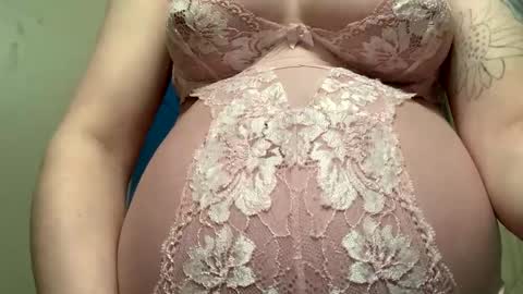 Snapshot of creative_k chatting on 12/21/25, 05:53 Breed me daddy online show from 12/21/25, 05:53