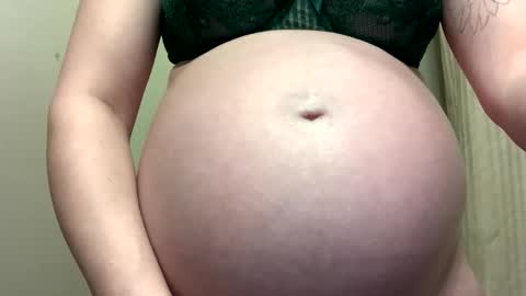 Snapshot of creative_k chatting on 02/01/26, 02:37 Breed me daddy online show from 02/01/26, 02:37