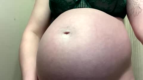 Snapshot of creative_k chatting on 03/01/26, 01:57 Breed me daddy online show from 03/01/26, 01:57