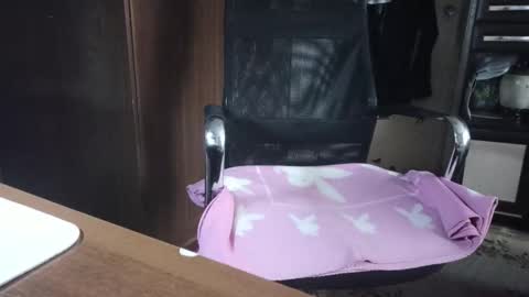 cremjee  online show from 03/13/26, 02:45