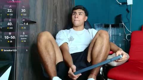 crh58_ online show from 12/02/25, 10:05